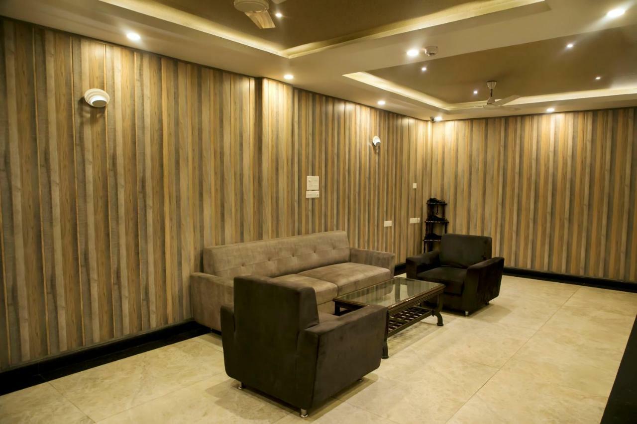 Ganges Grand Hotell Varanasi Exteriör bild